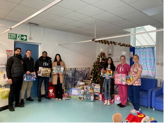 Saleem’s Desserts donated to the paediatrics team at Gateshead Health NHS.