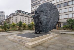 Photo of a statue of Mary Seacole