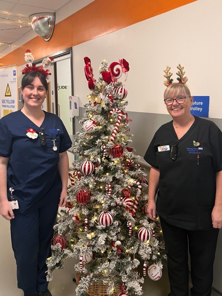 Aimee Renshaw (ED Charge Nurse) and Wendy Hodgson (ED Housekeeper) both working early shifts in the ED on Xmas day.