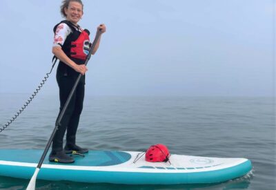 Fior Sayers paddleboarding